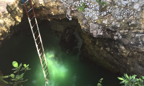 Blue Hole Mineral Spring Negril,jamica