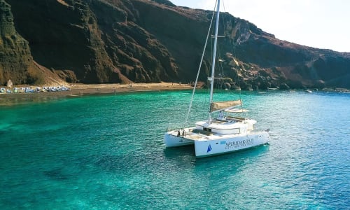 Catamaran Tour around the island Santorini, Greece