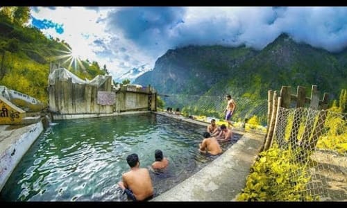Hot springs in Kheerganga Kasol