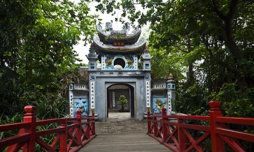 Ngoc Son Temple Honai