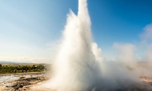 Strokkur geyser Ring Road, Iceland