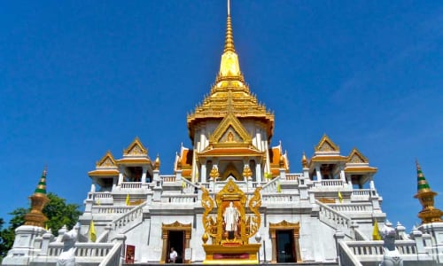 Wat Traimit temple Bangkok